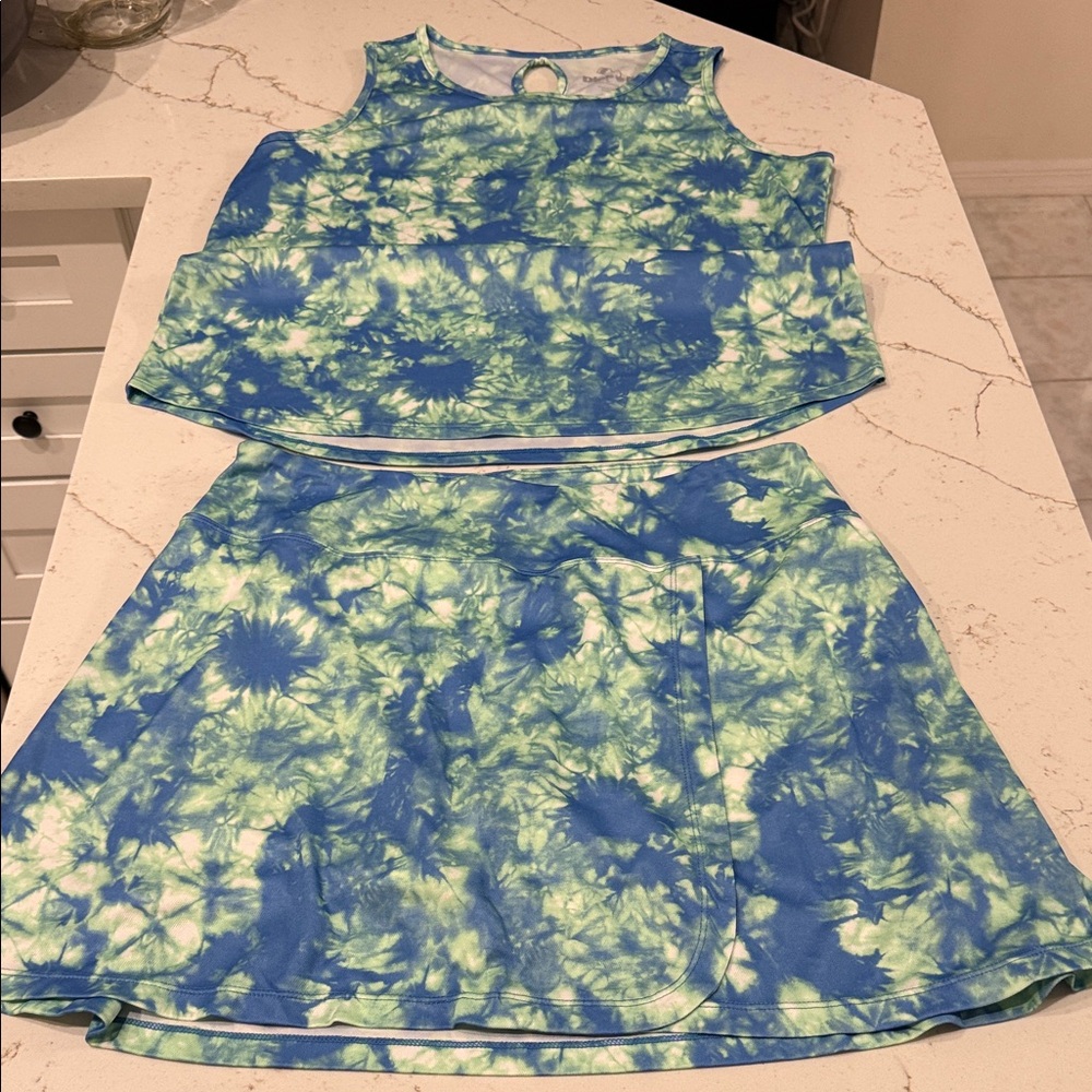Dink UP Large Tie-Dye Blue & Green Two-Piece Pickleball Set Skort and Tank top